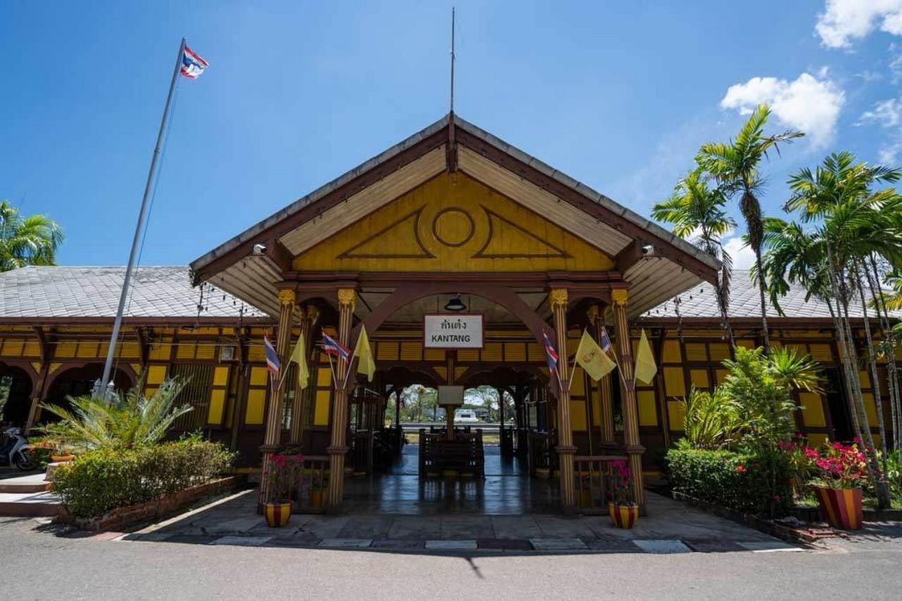Oyo 604 Ruen Mai Horm Resort Trang Exterior photo