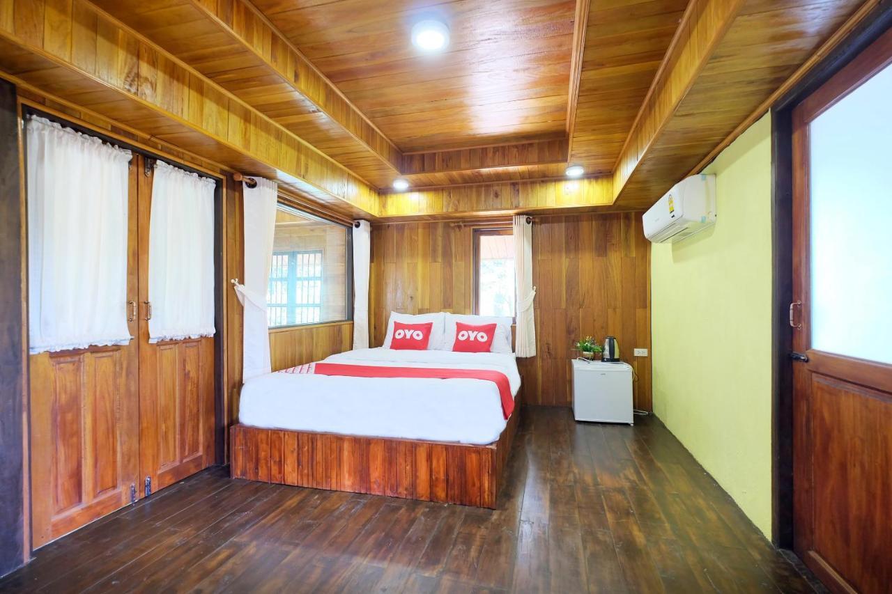 Oyo 604 Ruen Mai Horm Resort Trang Exterior photo