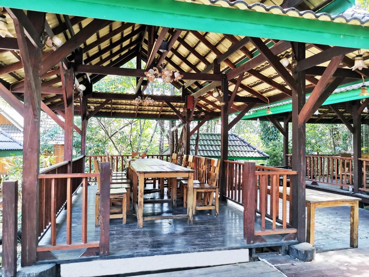 Oyo 604 Ruen Mai Horm Resort Trang Exterior photo